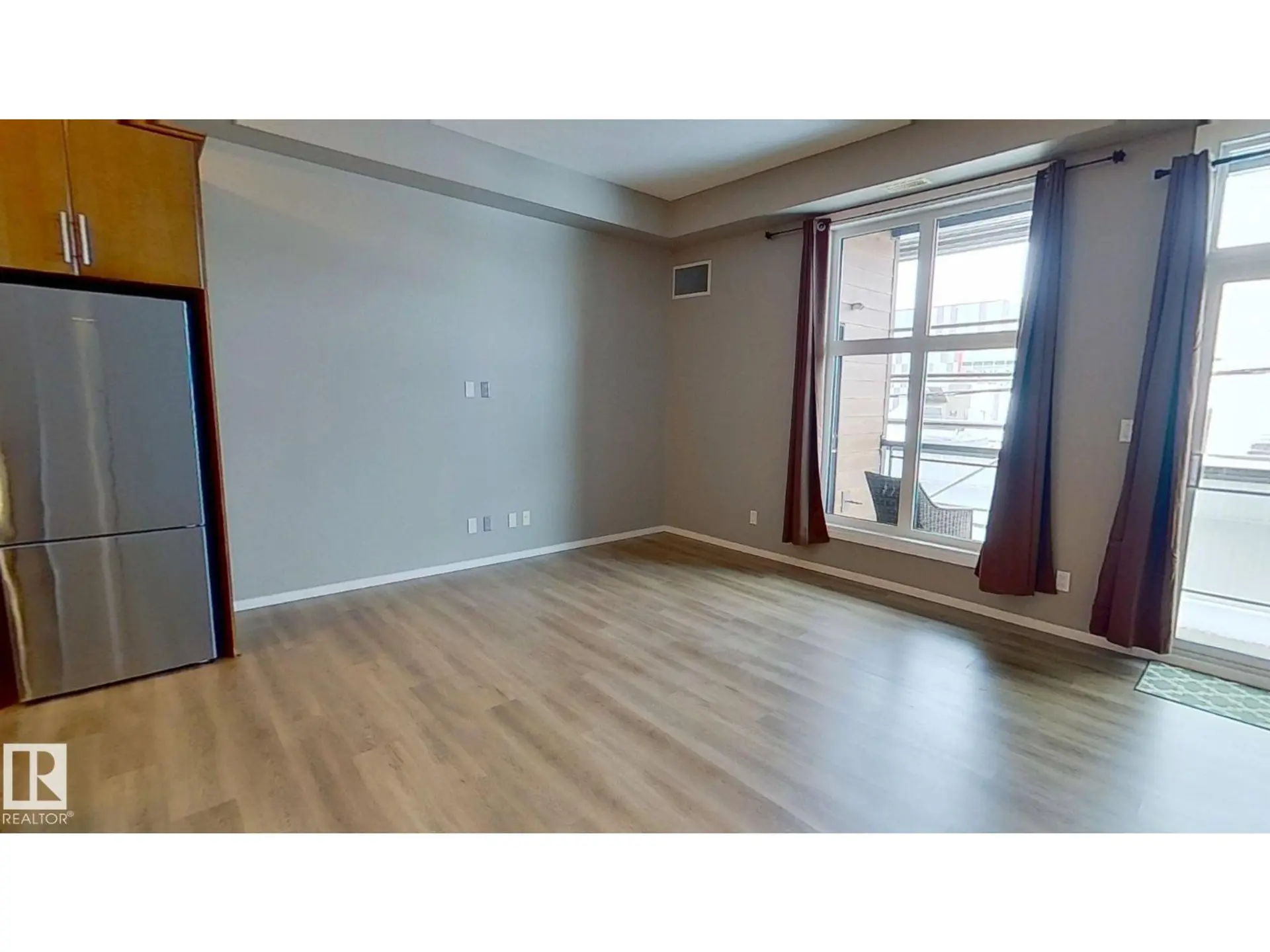 #215 10531 117 ST NW - Image 5