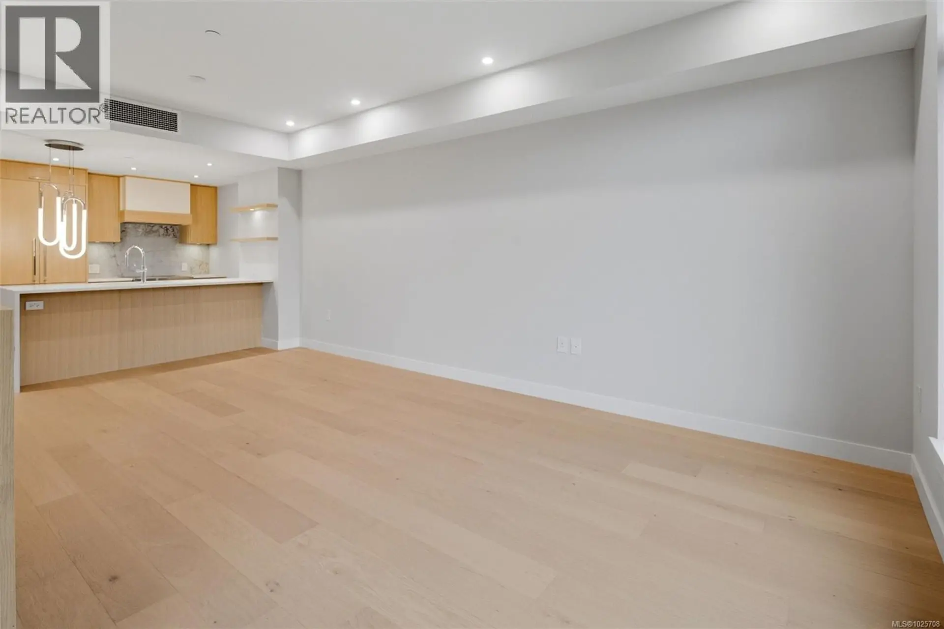 Property at #205 5229 CORDOVA BAY RD, Saanich, BC