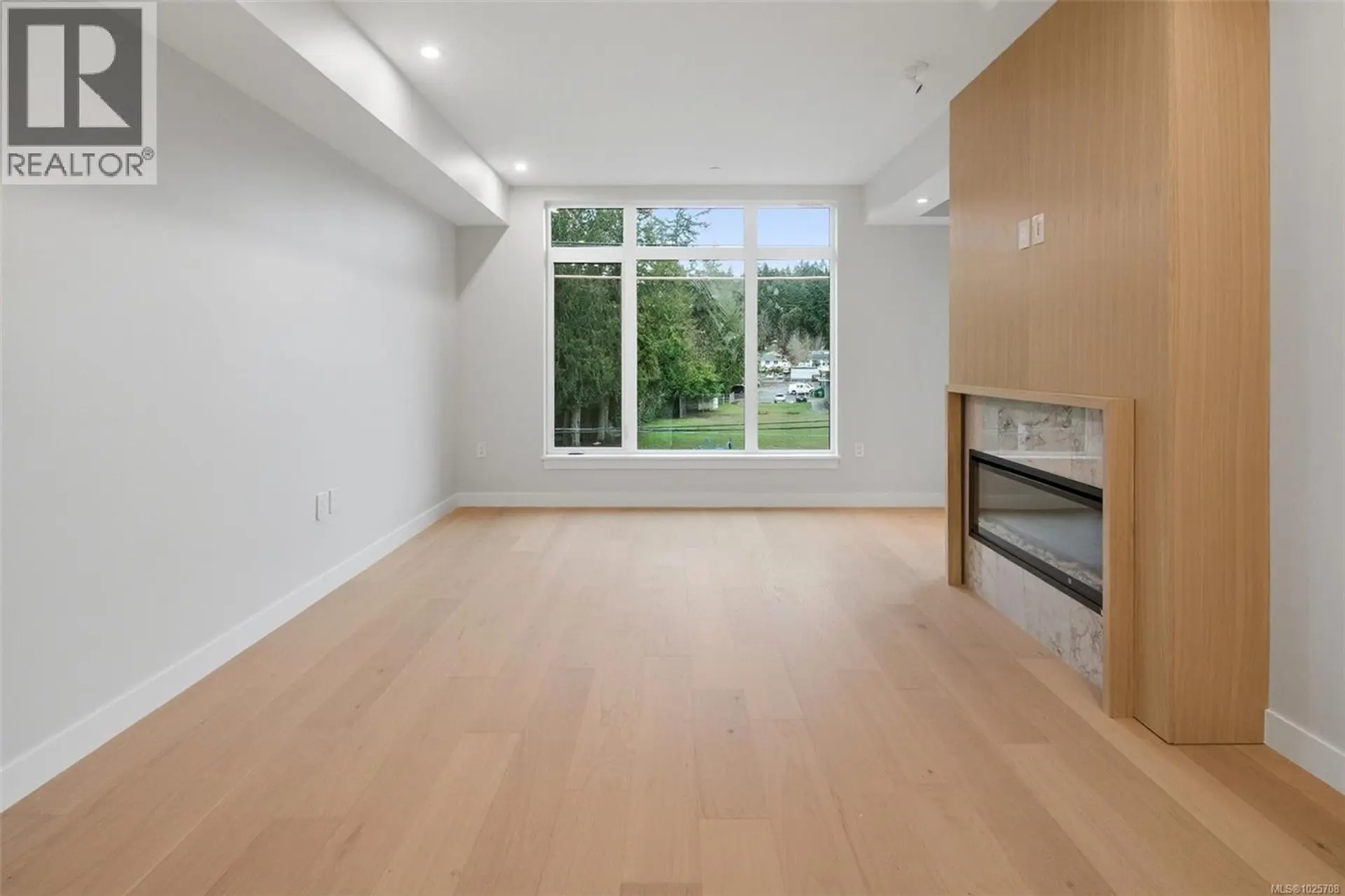 Property at #205 5229 CORDOVA BAY RD, Saanich, BC