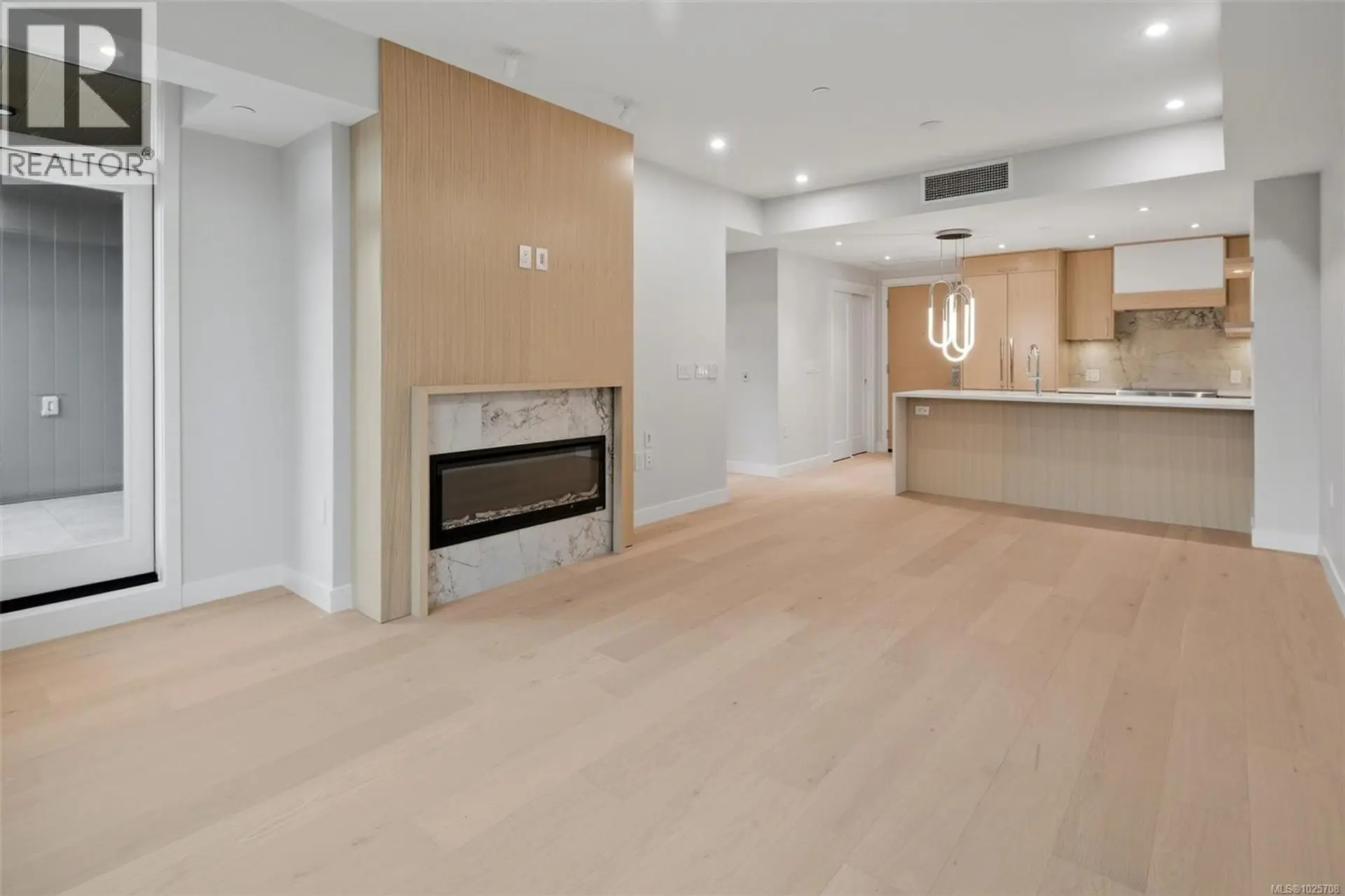 Property at #205 5229 CORDOVA BAY RD, Saanich, BC