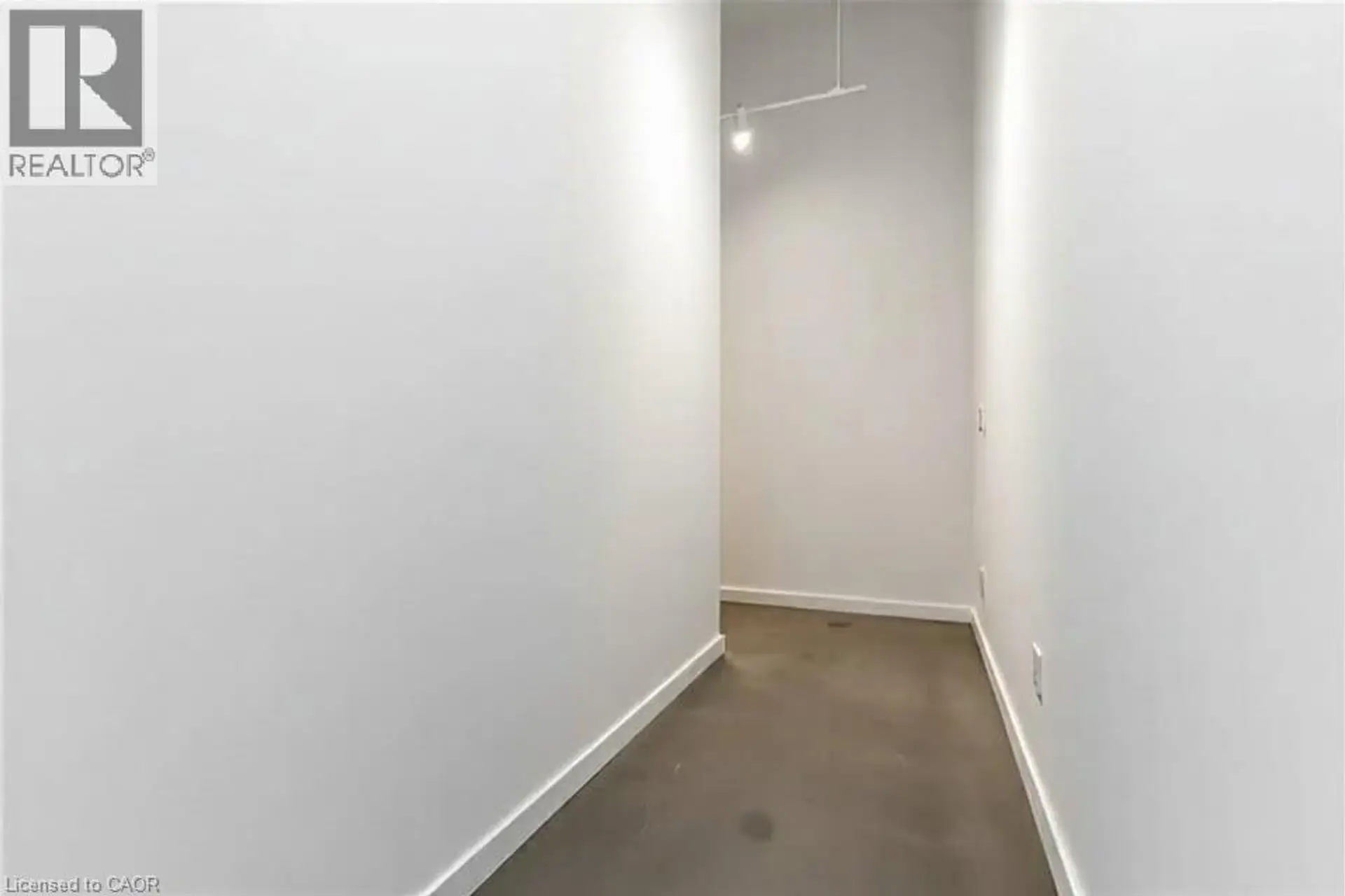 #106 66 BAY Street - Image 5