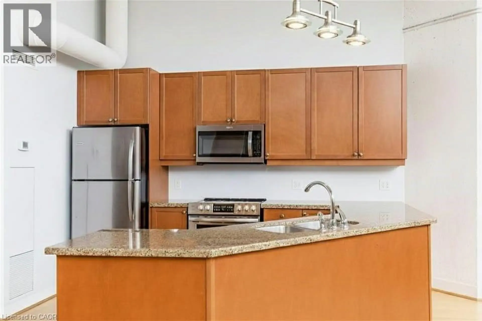 #106 66 BAY Street - Image 9