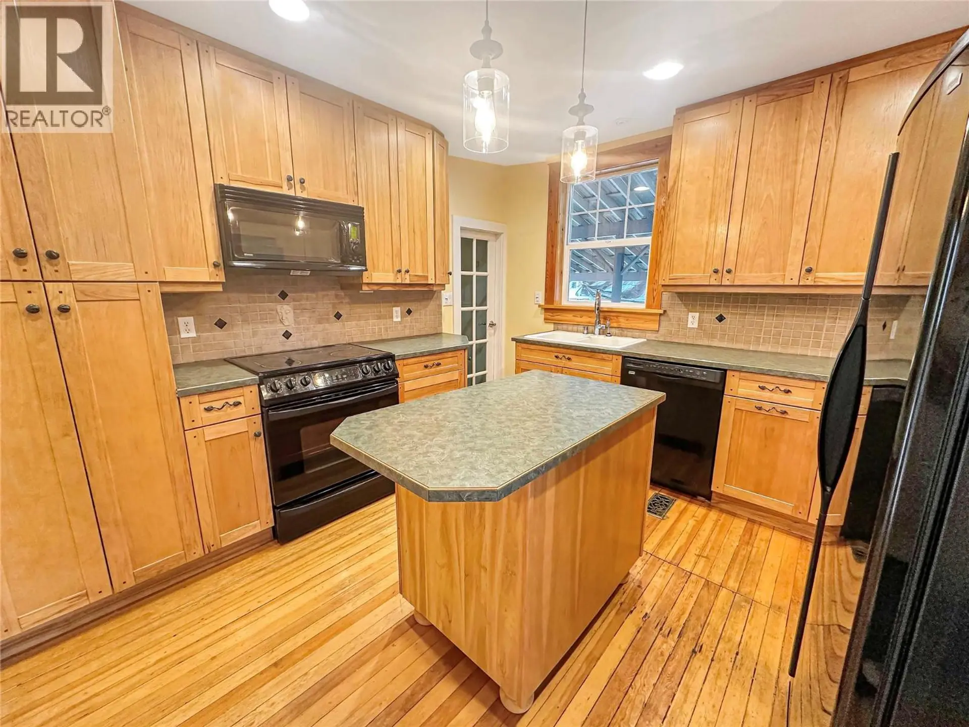 Property at 153 BILLITER AVENUE, Princeton, BC