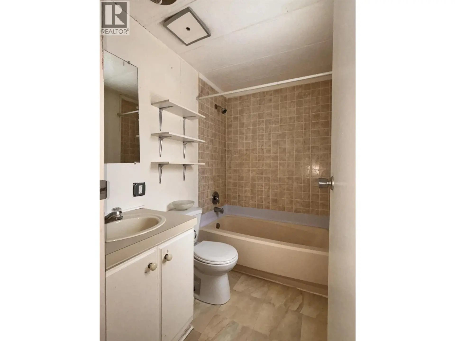 Property at #46 5506 PARK DRIVE, 100 Mile House, BC