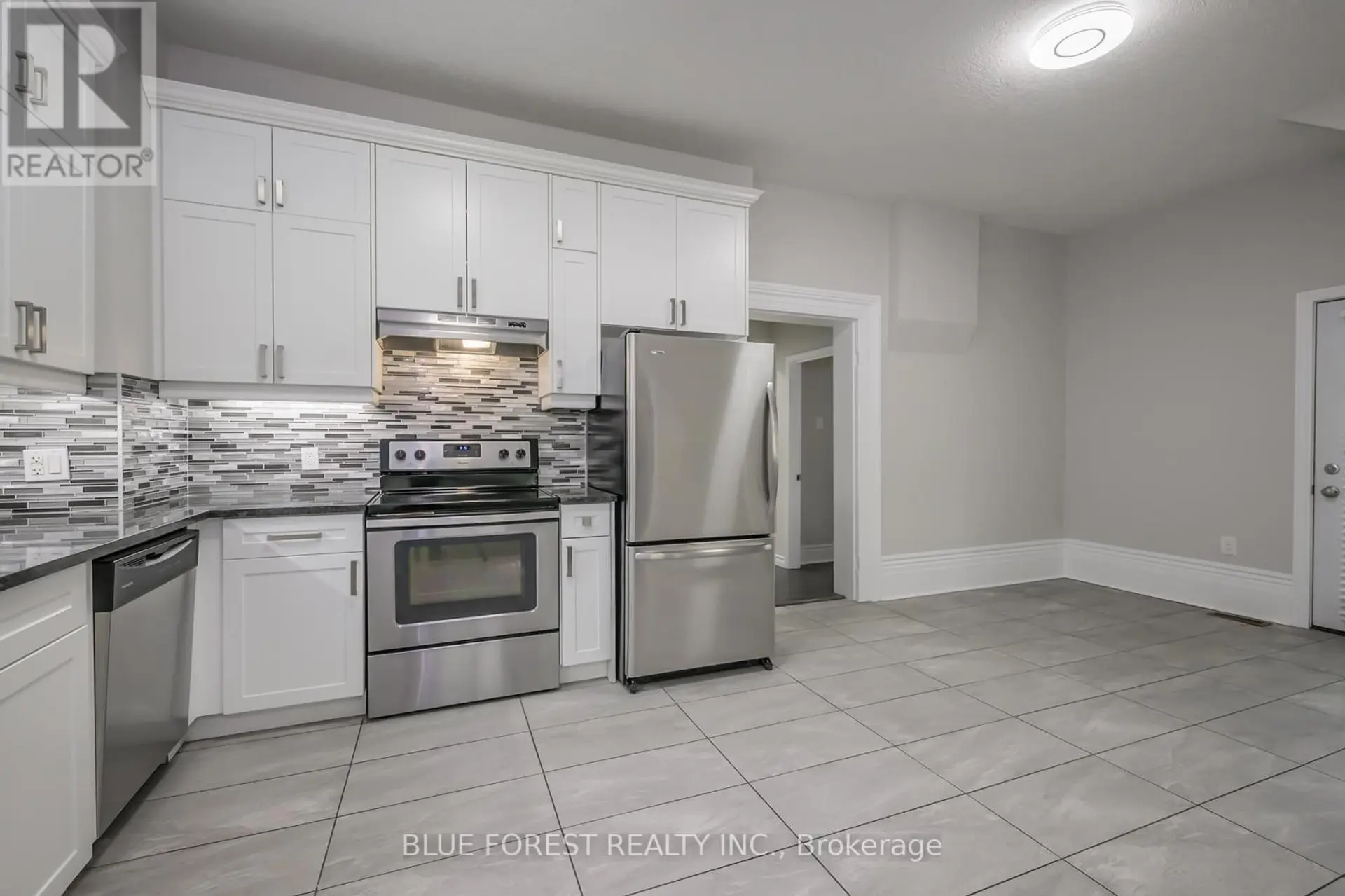 175 SYDENHAM STREET - Image 5
