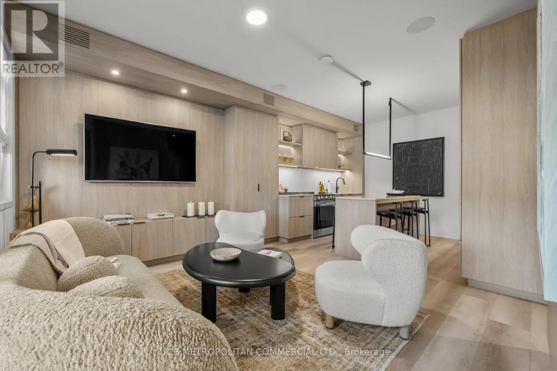 #53 37 CHARLESTON WAY - Image 4