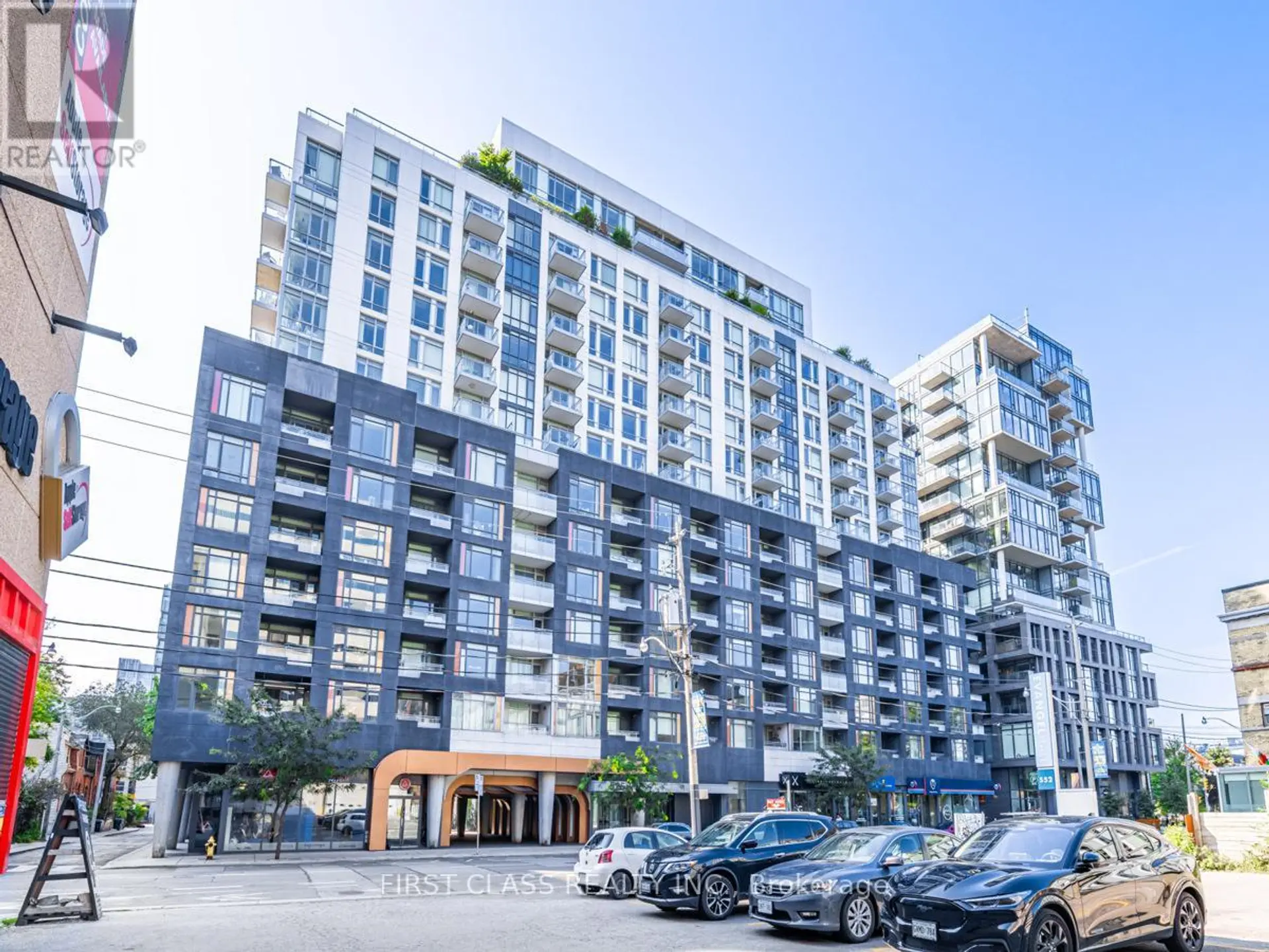 #1022 525 ADELAIDE STREET W - Image 1