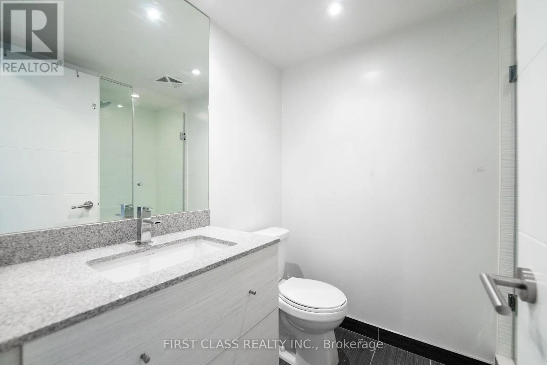 #1022 525 ADELAIDE STREET W - Image 8
