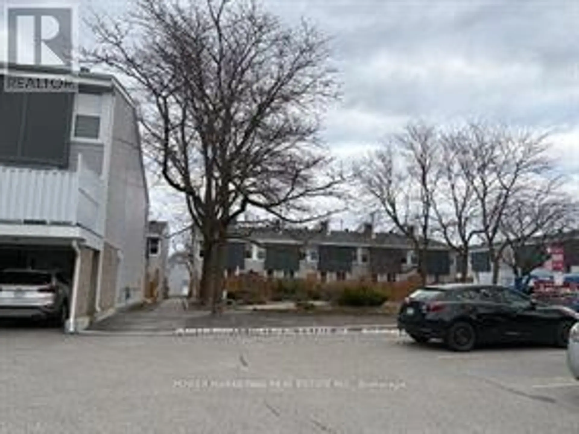 #95 3415 UPLANDS DRIVE - Image 2