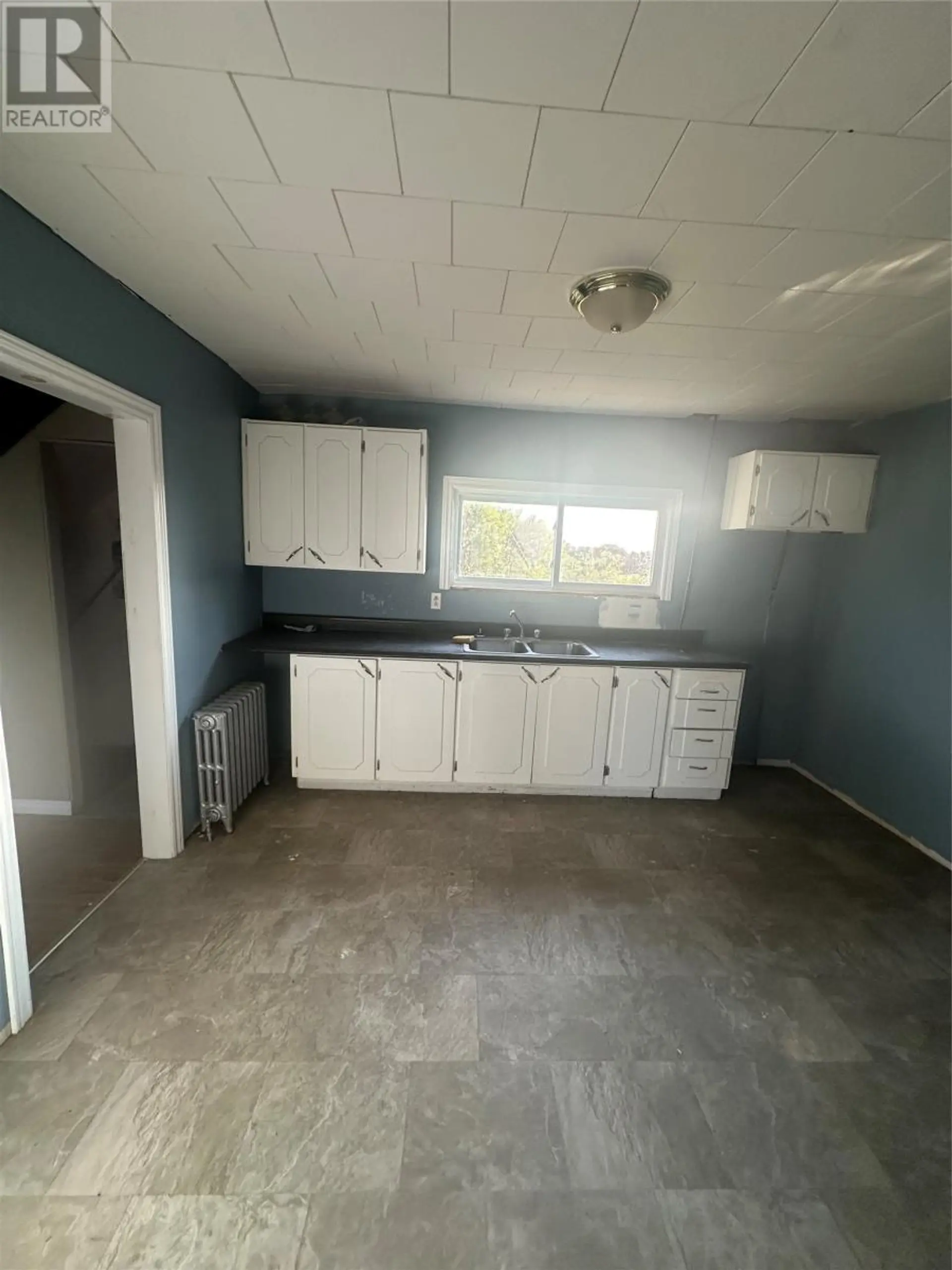 Property at 94 Memorial Street, Bell Island, NL