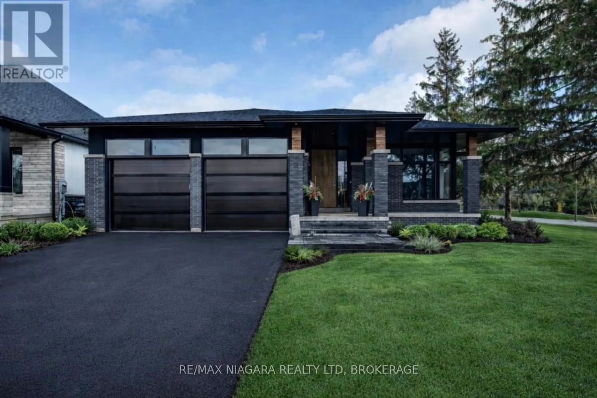 2795 CANADIANA COURT - Image 1
