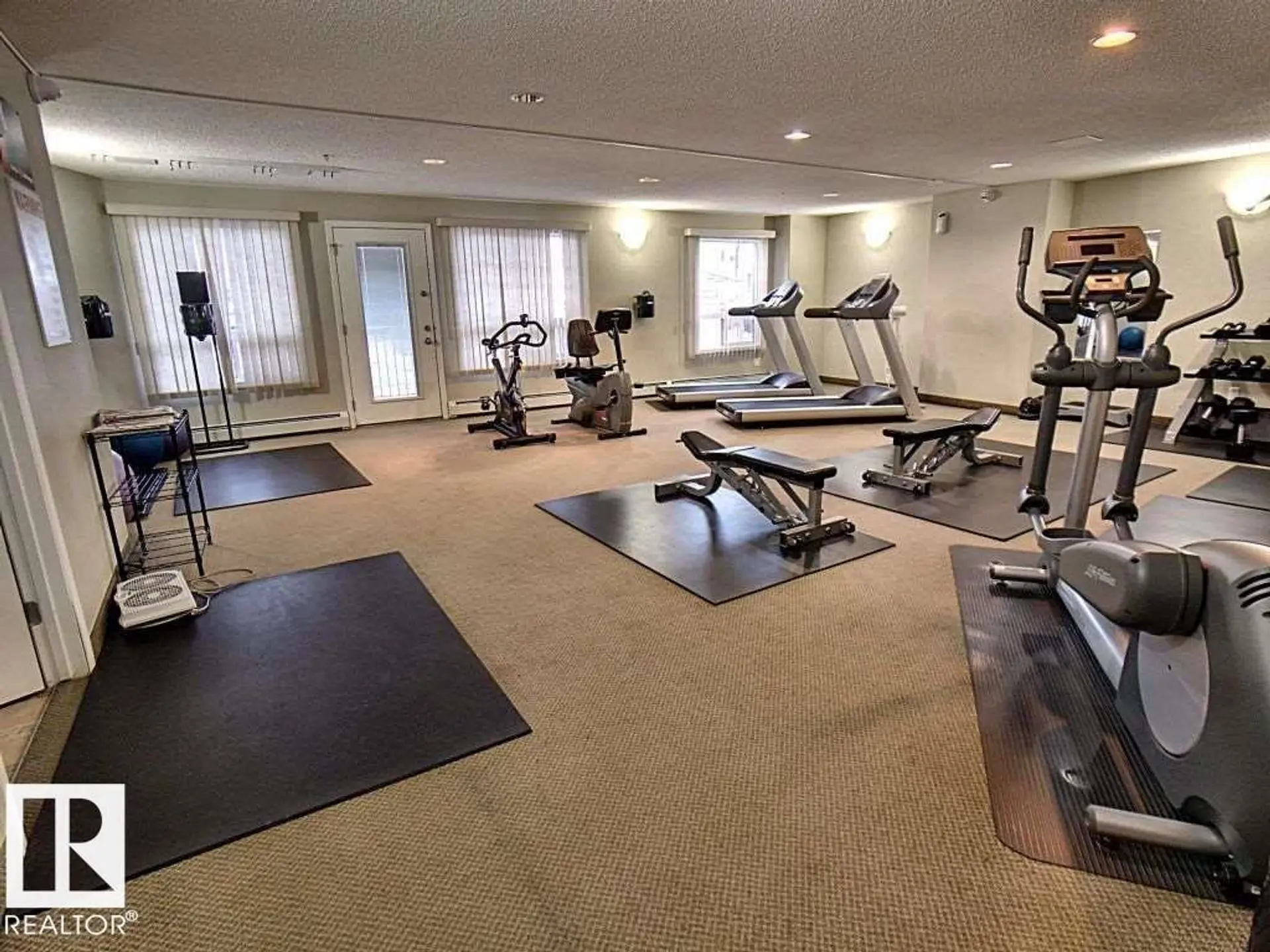 #2122 320 CLAREVIEW STATION DR NW - Image 10