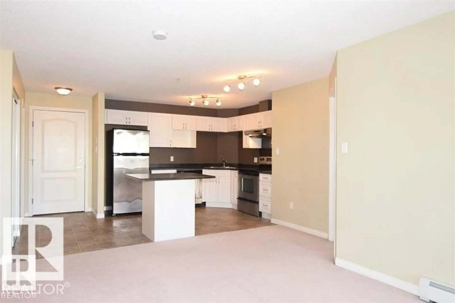 #2122 320 CLAREVIEW STATION DR NW - Image 3