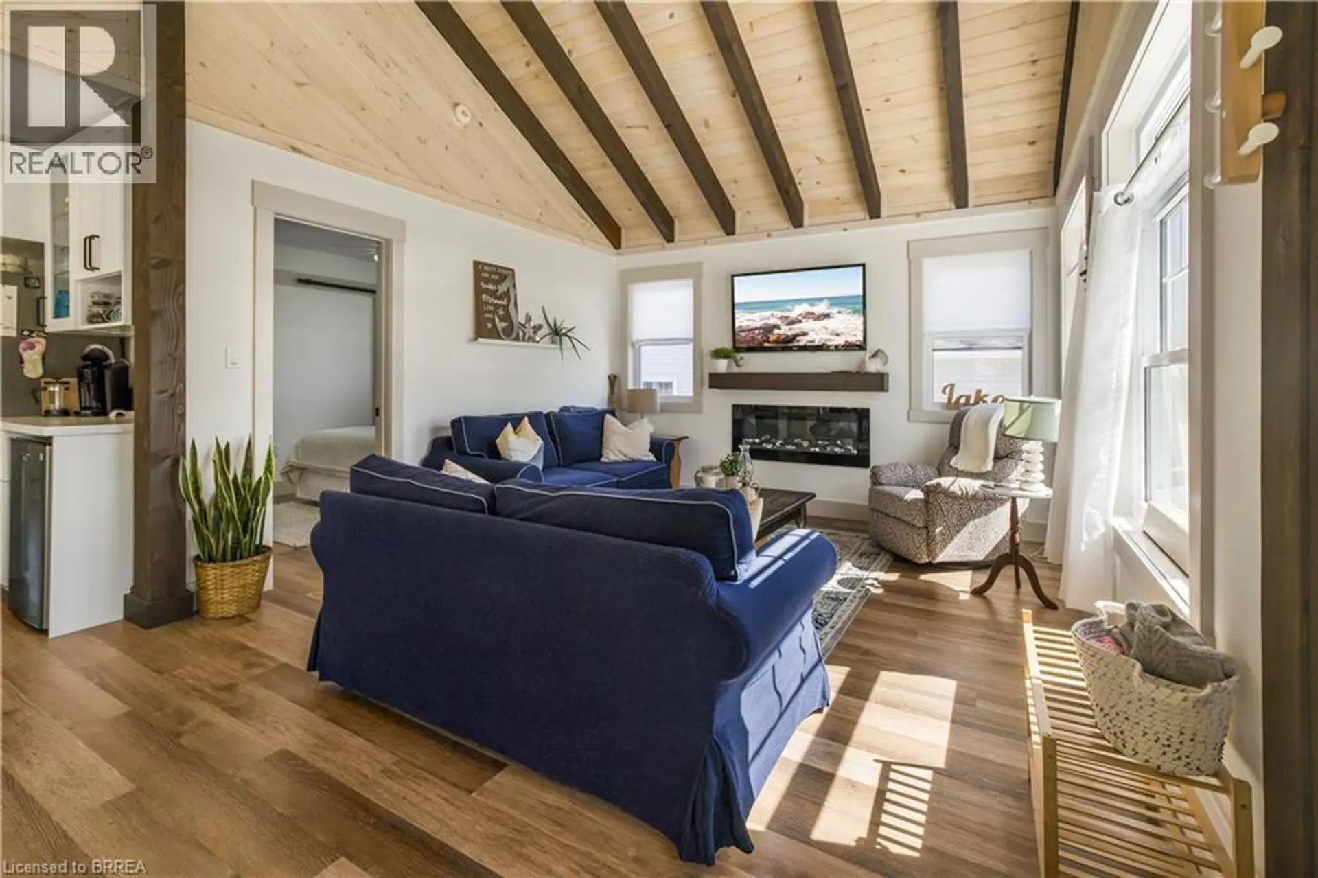 7 PELLUM STREET - Image 3