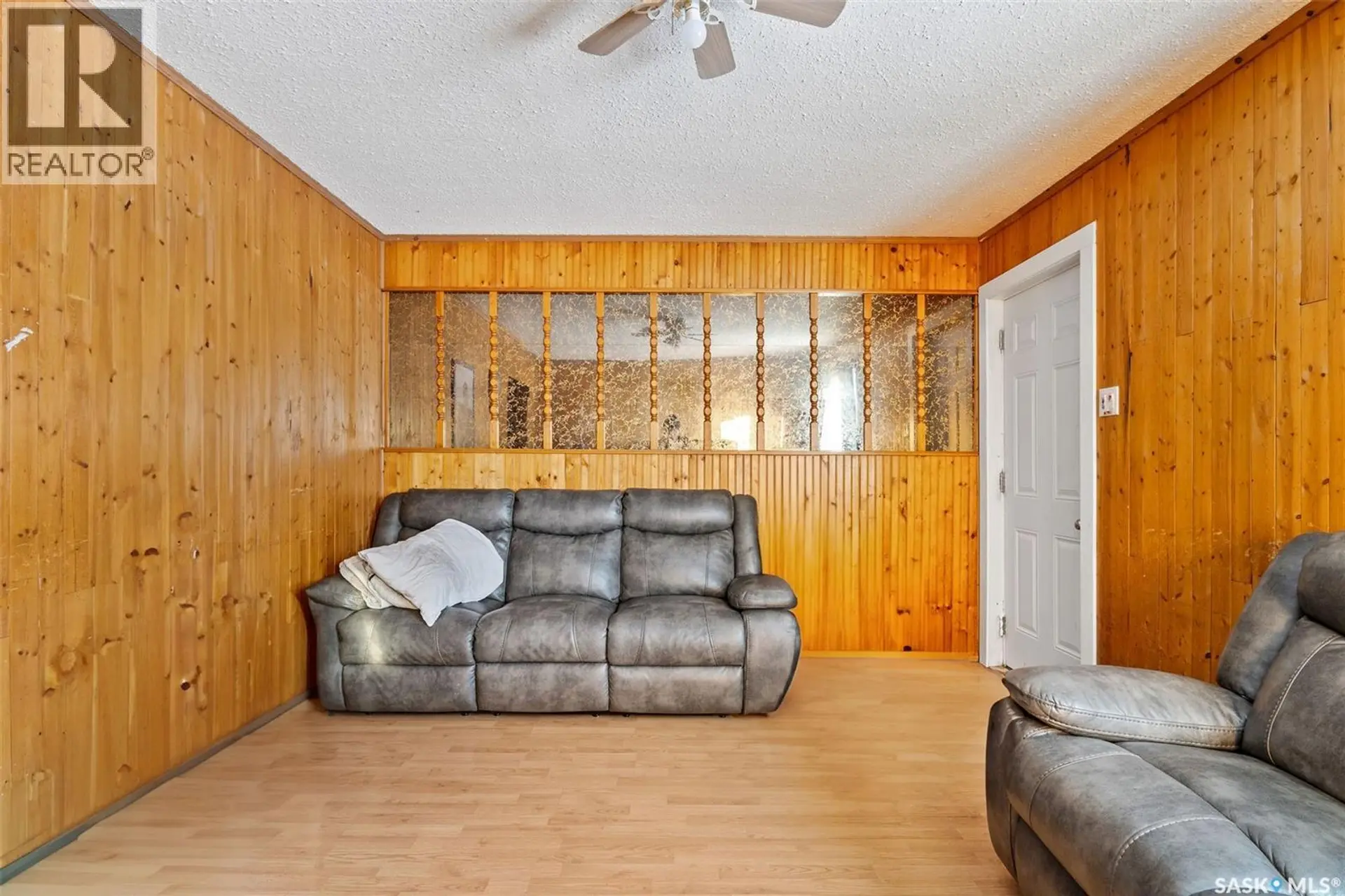 806 12TH STREET W - Image 4