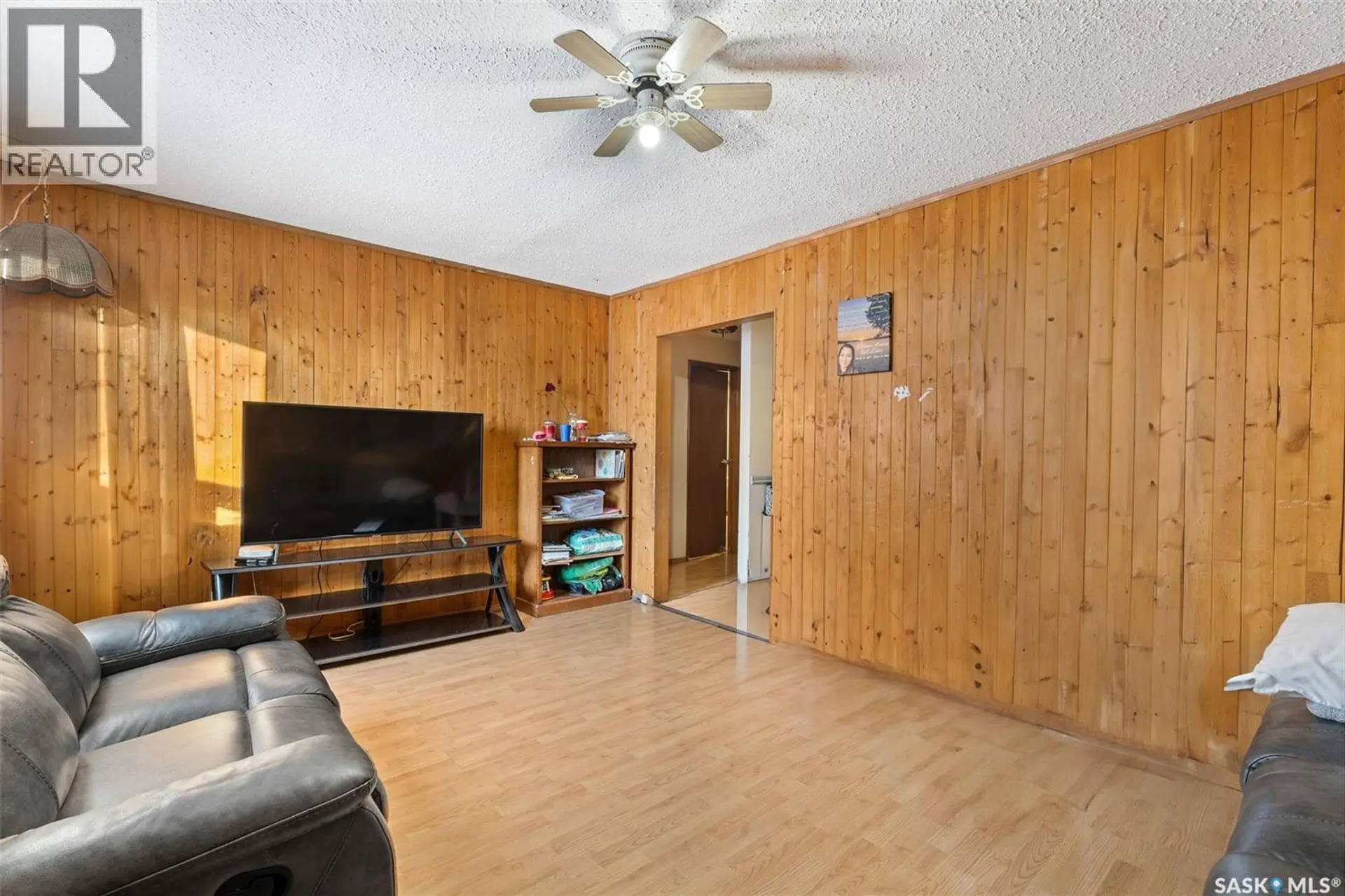 806 12TH STREET W - Image 5