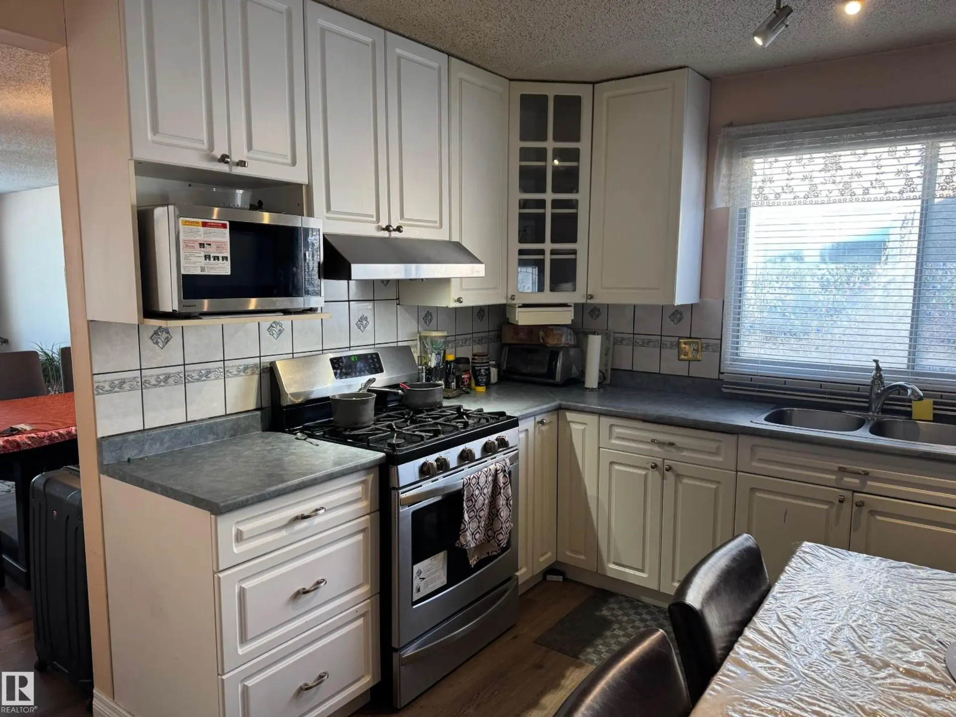 3203 74 ST NW - Image 6