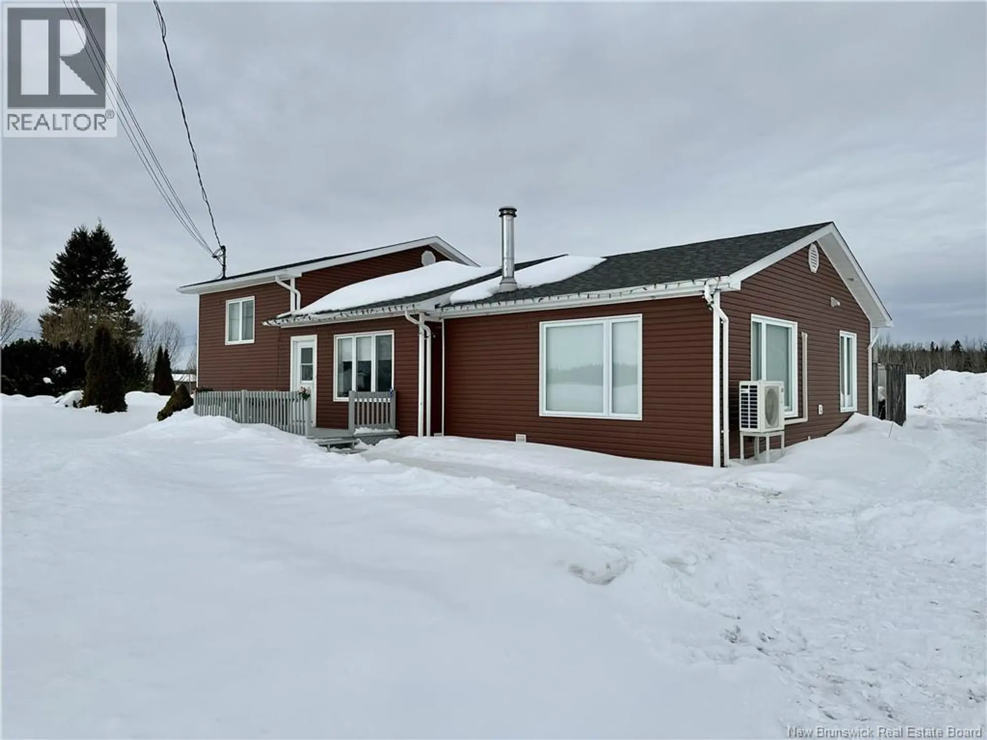 45 L'ANSE STREET - Image 1