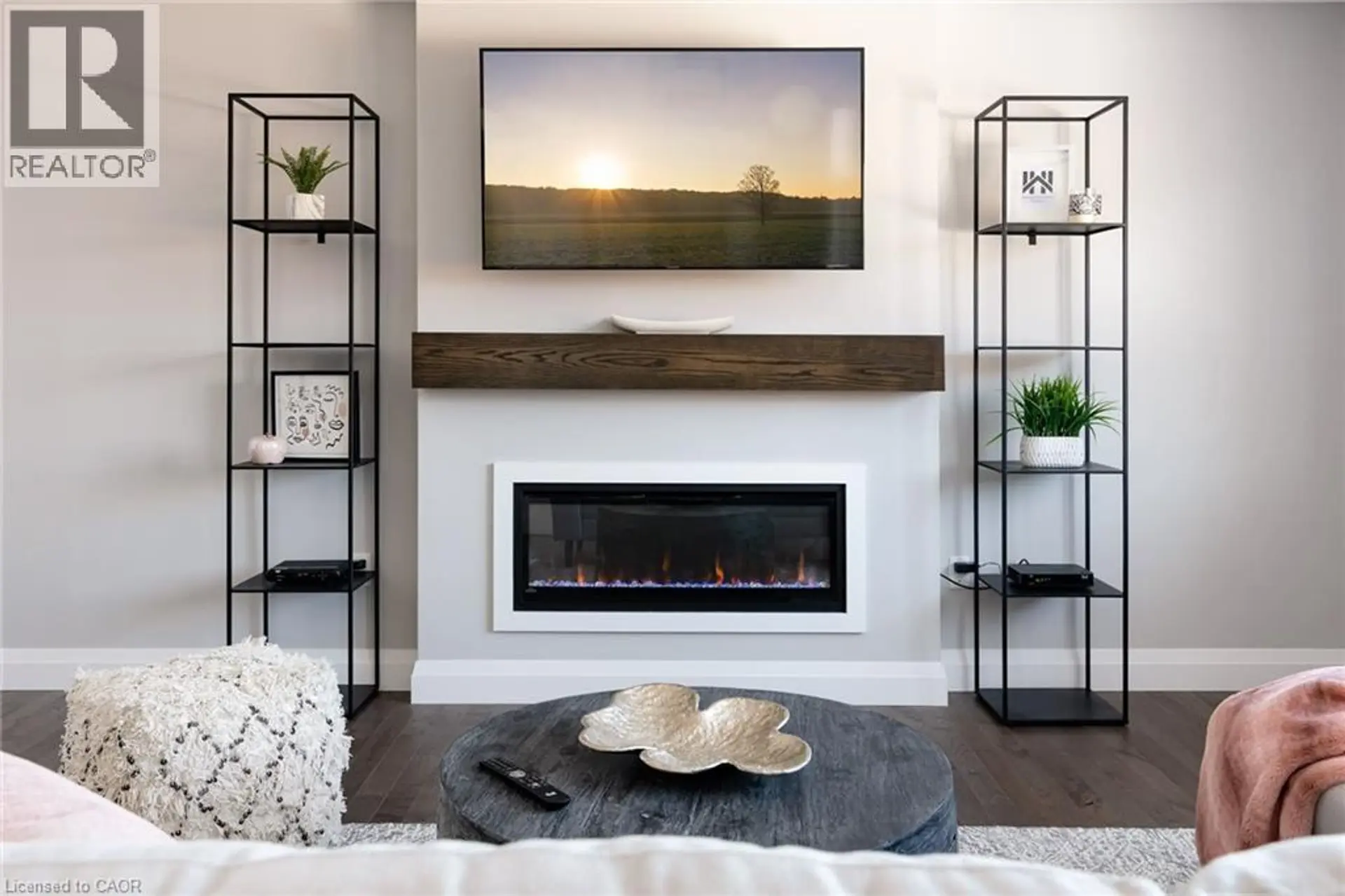 186 BRIDGE Crescent - Image 3