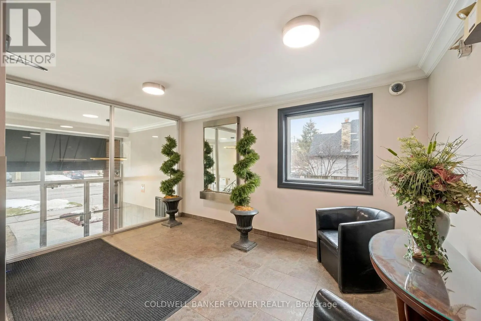 #403 570 WILLIAM STREET - Image 3