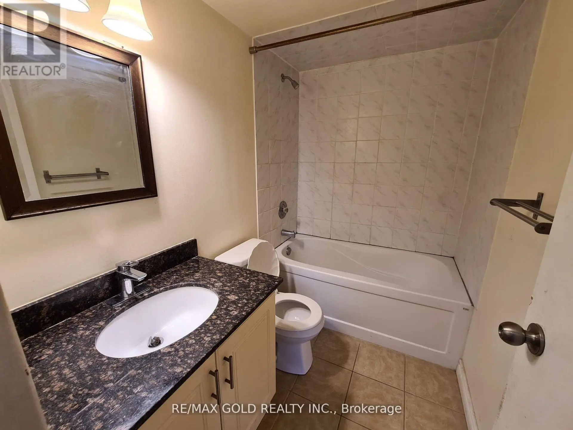 #405 335 DRIFTWOOD AVENUE - Image 4