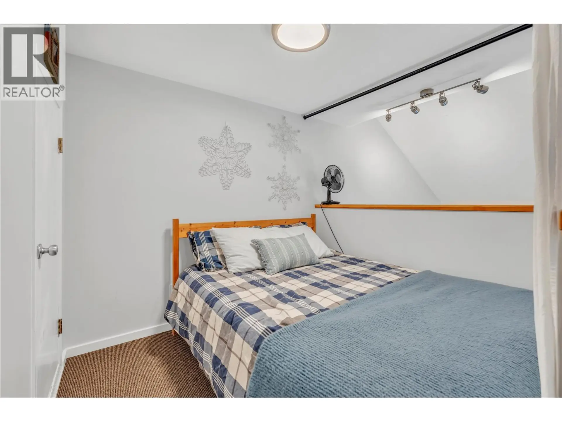 Property at #101 156 CLEARVIEW CRESCENT, Apex Mountain, BC