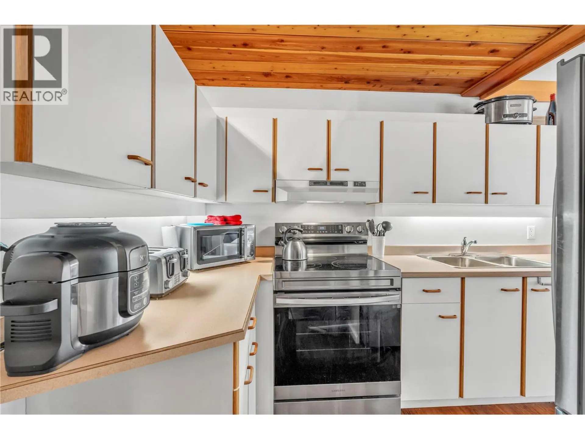 Property at #101 156 CLEARVIEW CRESCENT, Apex Mountain, BC