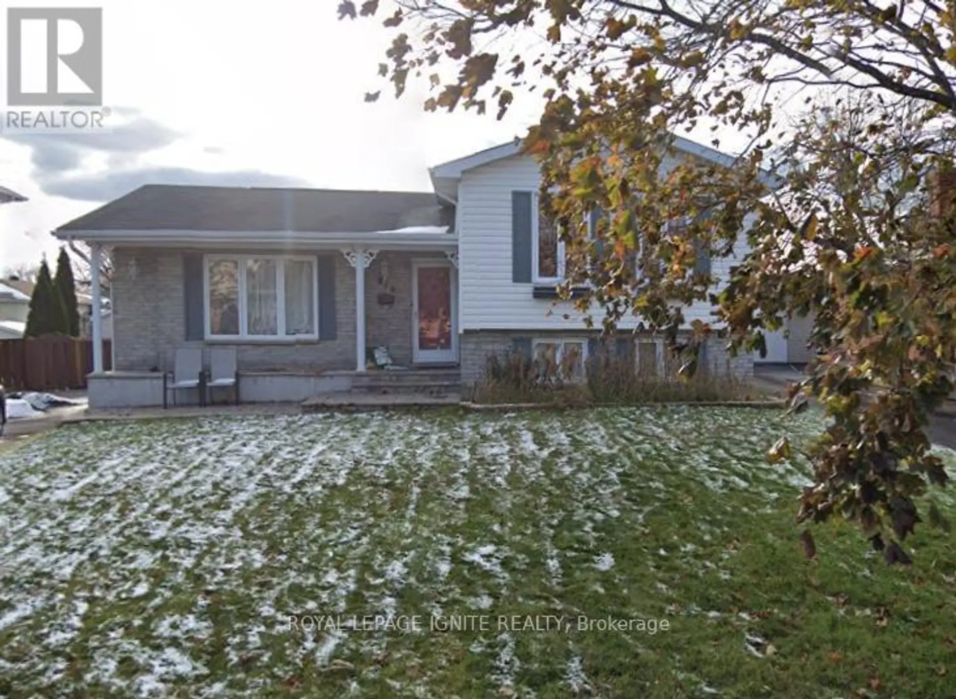 810 CHELSEA CRESCENT - Image 1