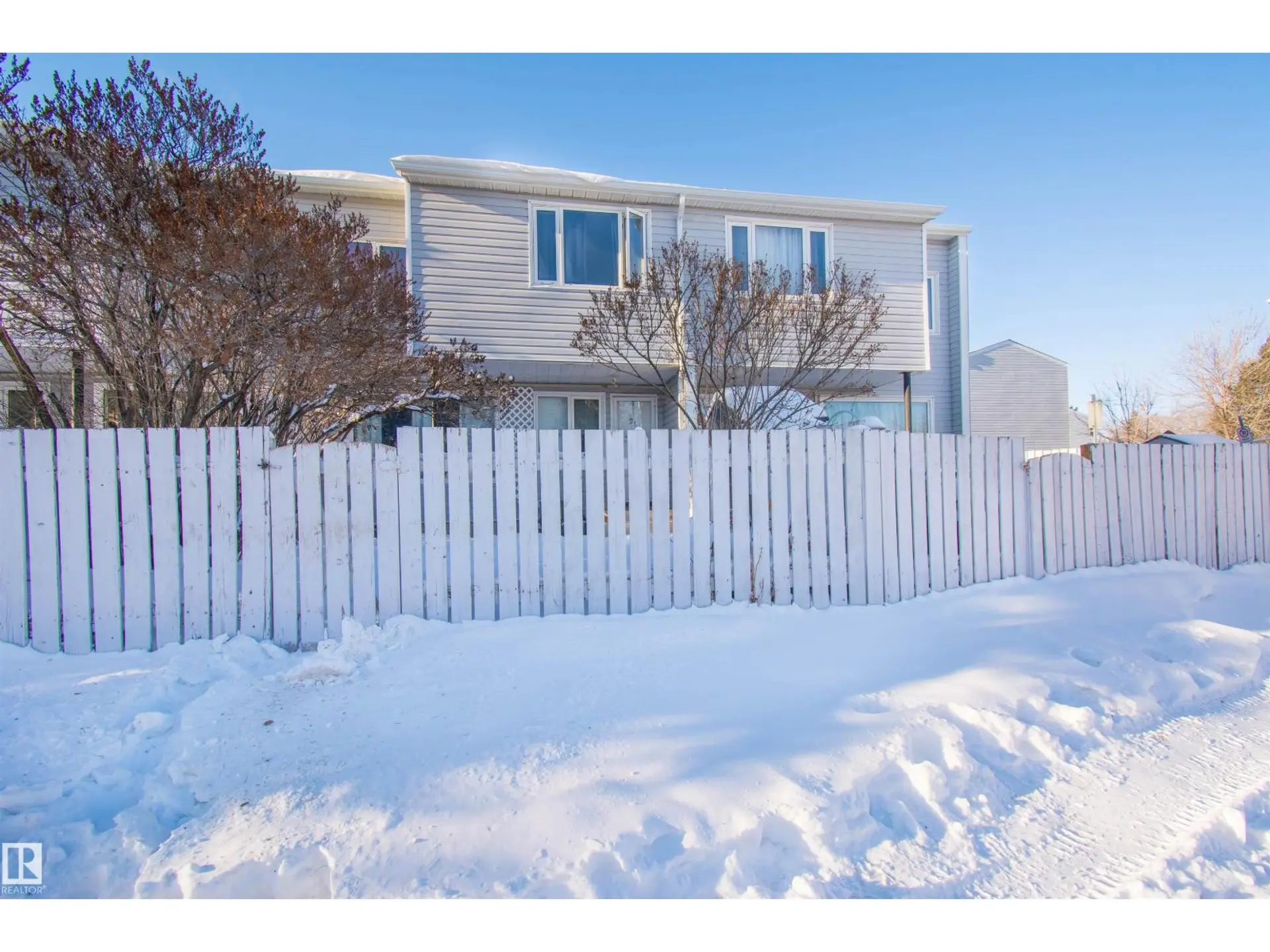21 AMBERLY CO NW - Image 2