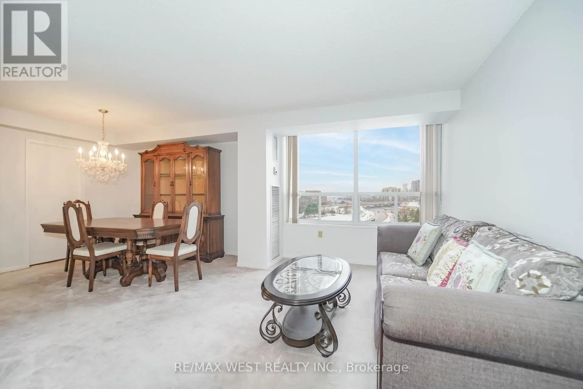 #909 10 MUIRHEAD ROAD - Image 3