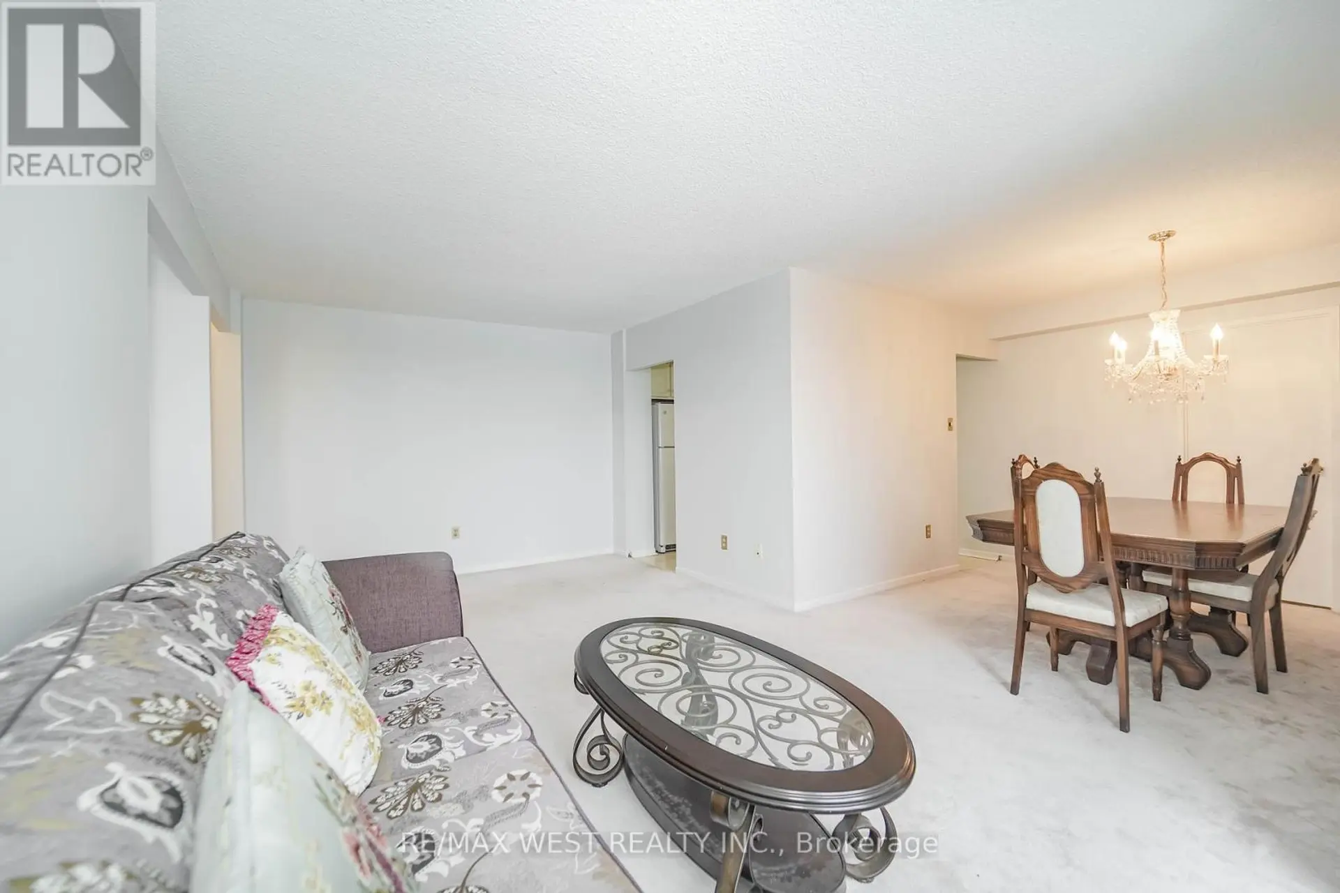 #909 10 MUIRHEAD ROAD - Image 4