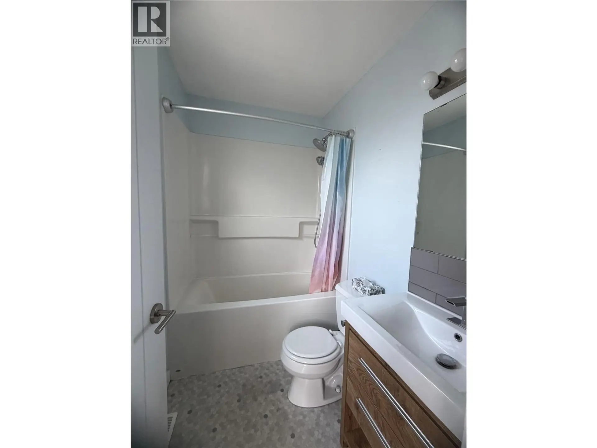 Property at #207 3155 GORDON DRIVE, Kelowna, BC