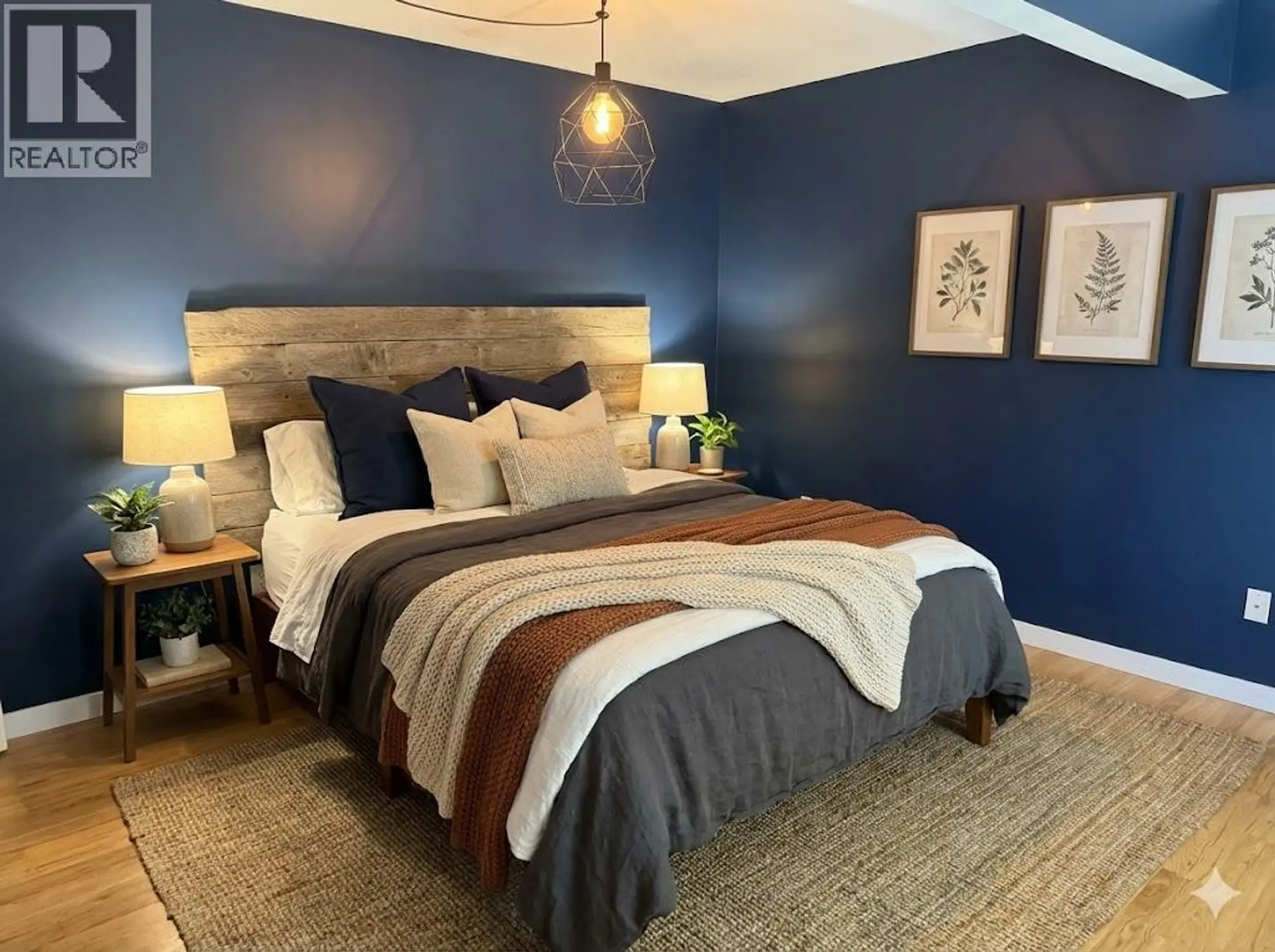 Property at #207 3155 GORDON DRIVE, Kelowna, BC