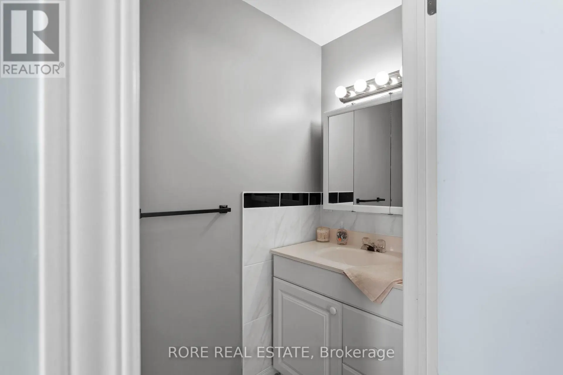 128 COOK AVENUE - Image 13