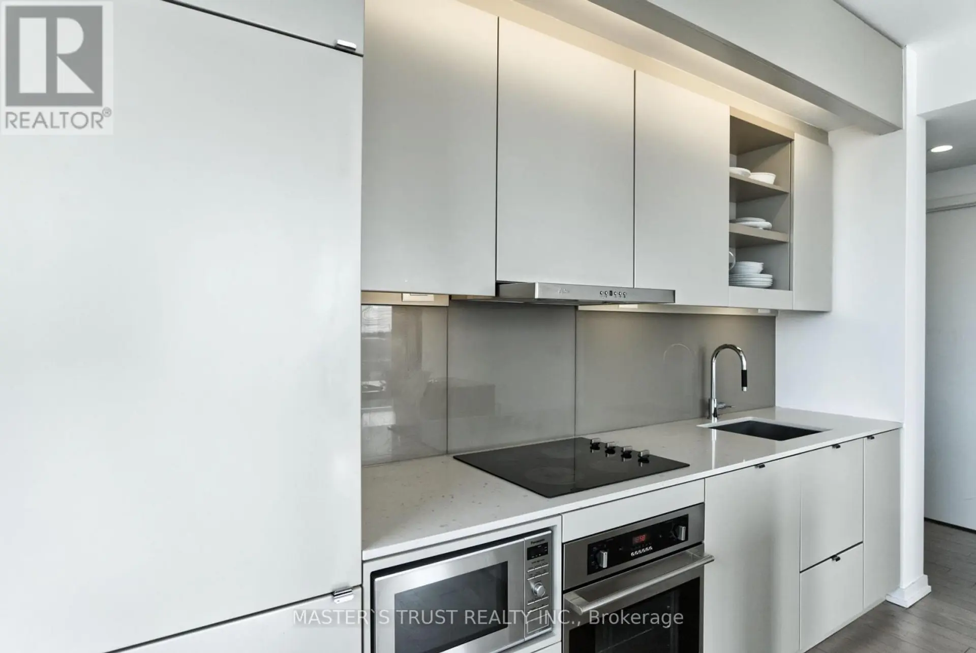 #2511 101 PETER STREET - Image 3