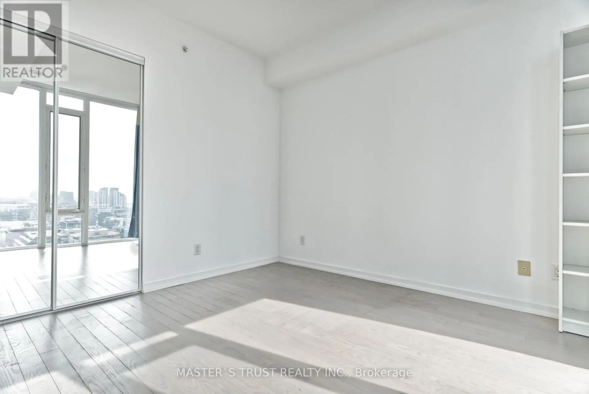 #2511 101 PETER STREET - Image 9
