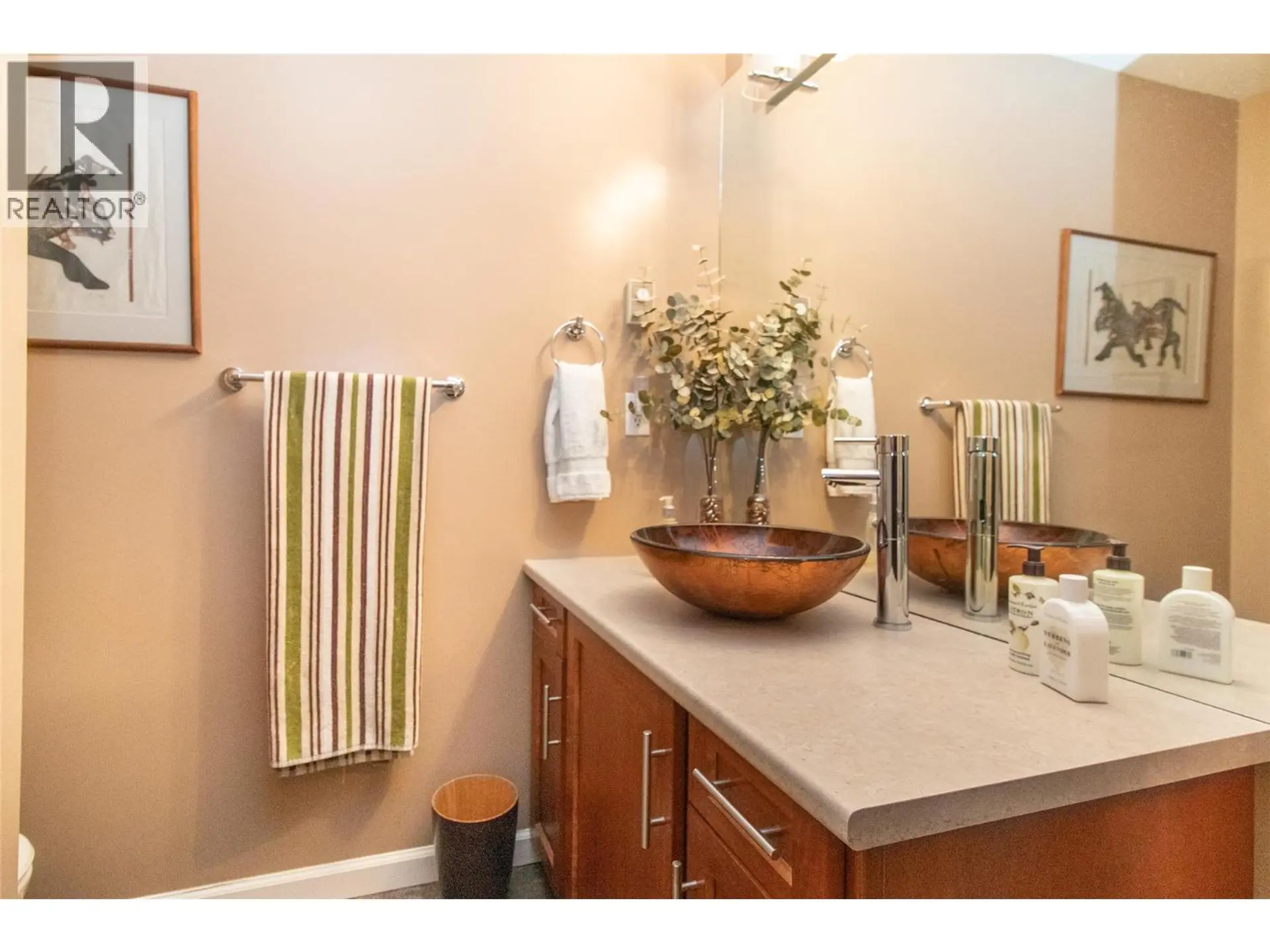 Property at #307 945 LAWRENCE AVENUE, Kelowna, BC