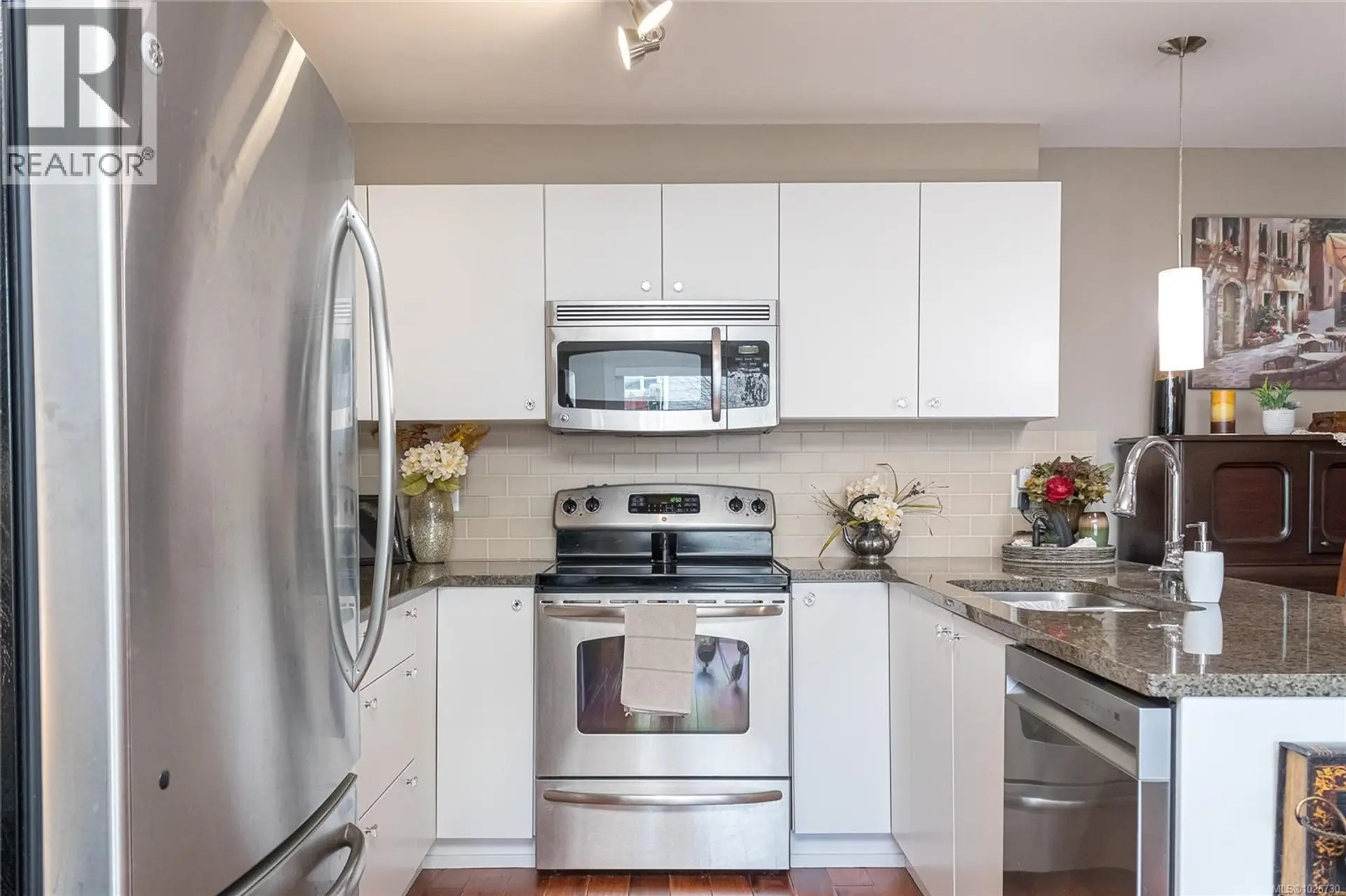 Property at #312 1315 ESQUIMALT RD, Esquimalt, BC