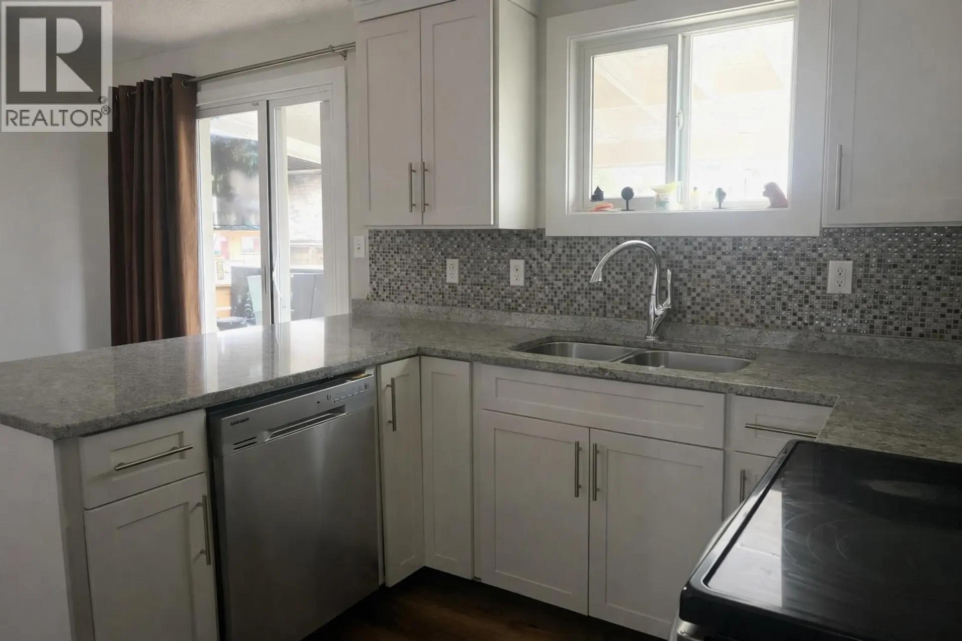 Property at 385 PERTH ROAD, Kelowna, BC