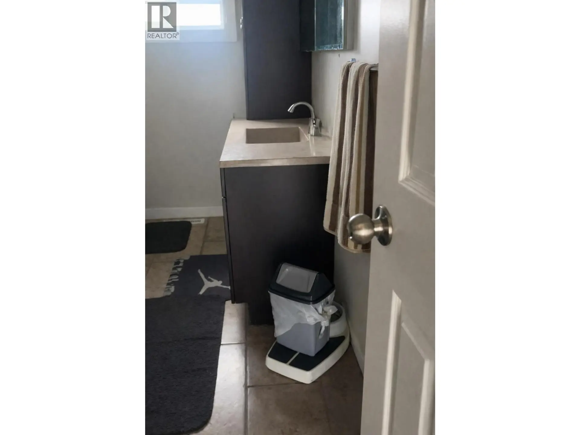 Property at 385 PERTH ROAD, Kelowna, BC