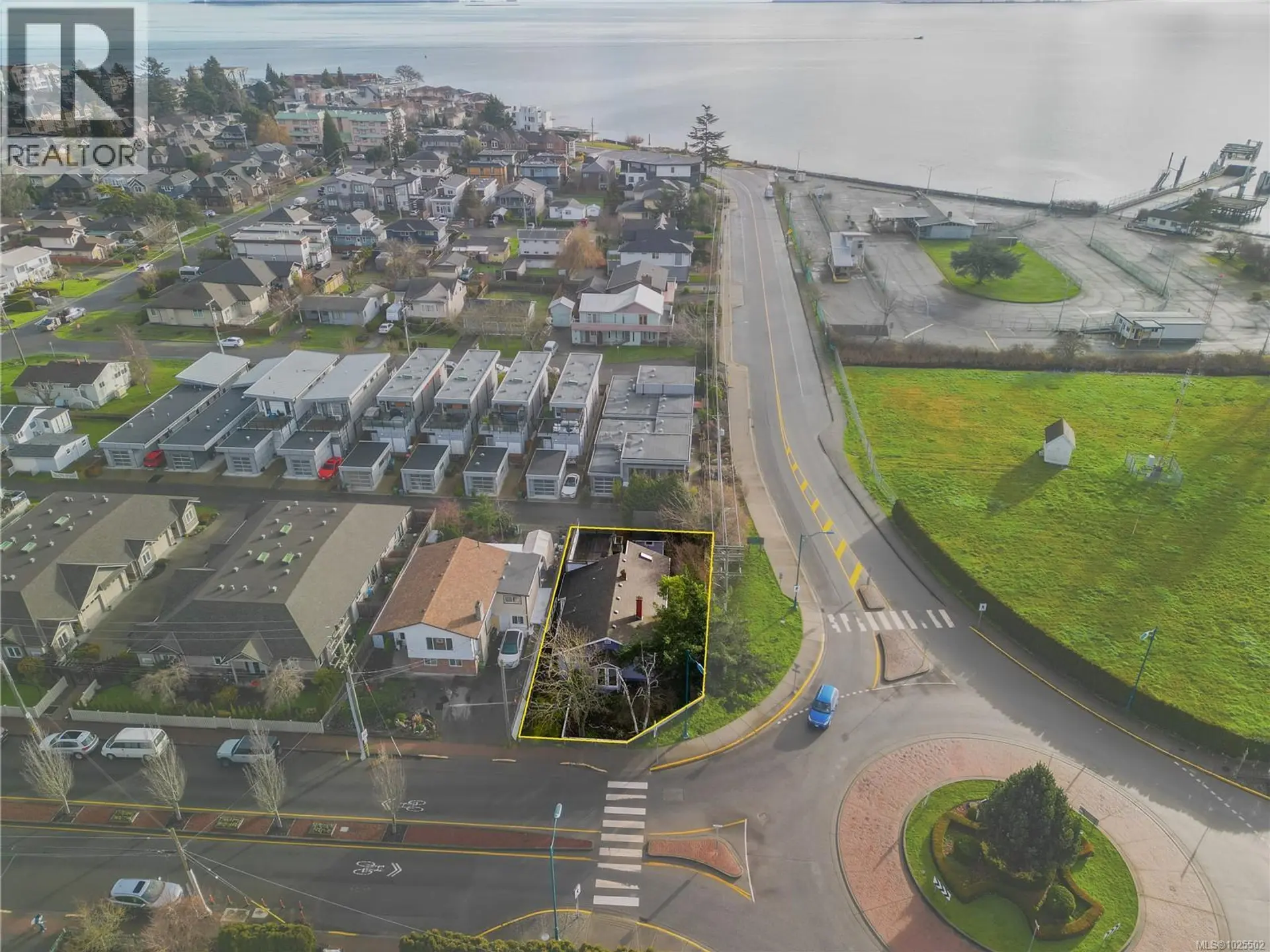 Property at 9601 FIFTH ST, Sidney, BC