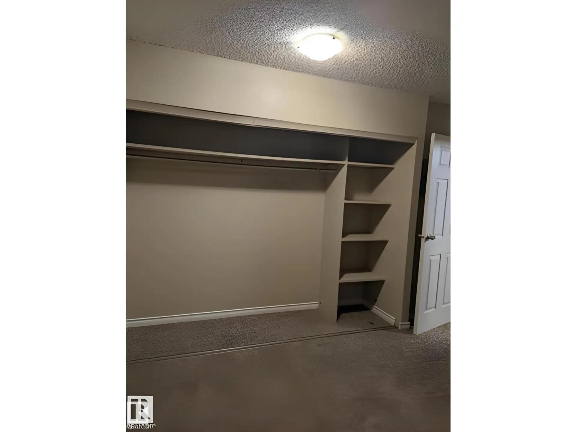 #611 12831 66 ST NW - Image 13