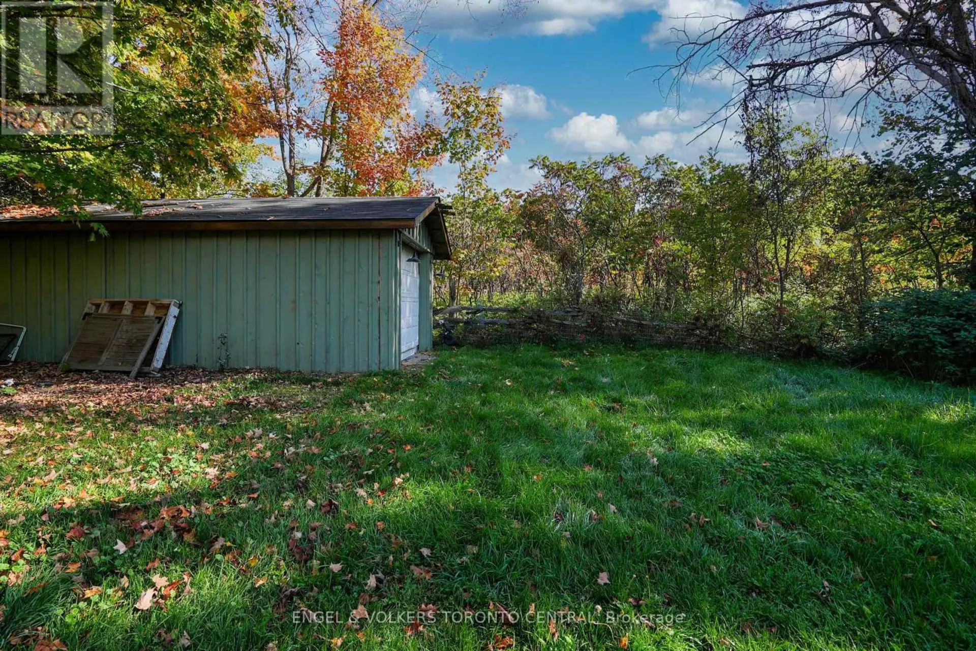 2165 TOWN LINE - Image 6