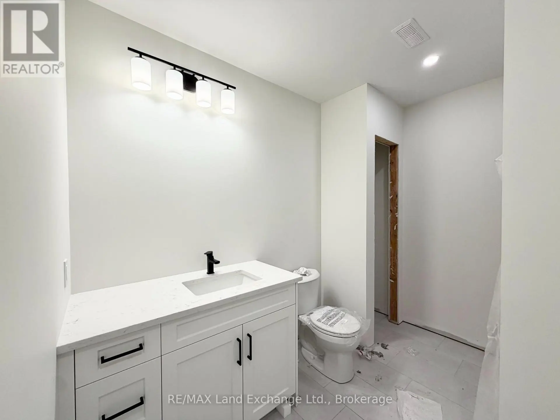 461 NORTHPORT DRIVE - Image 10