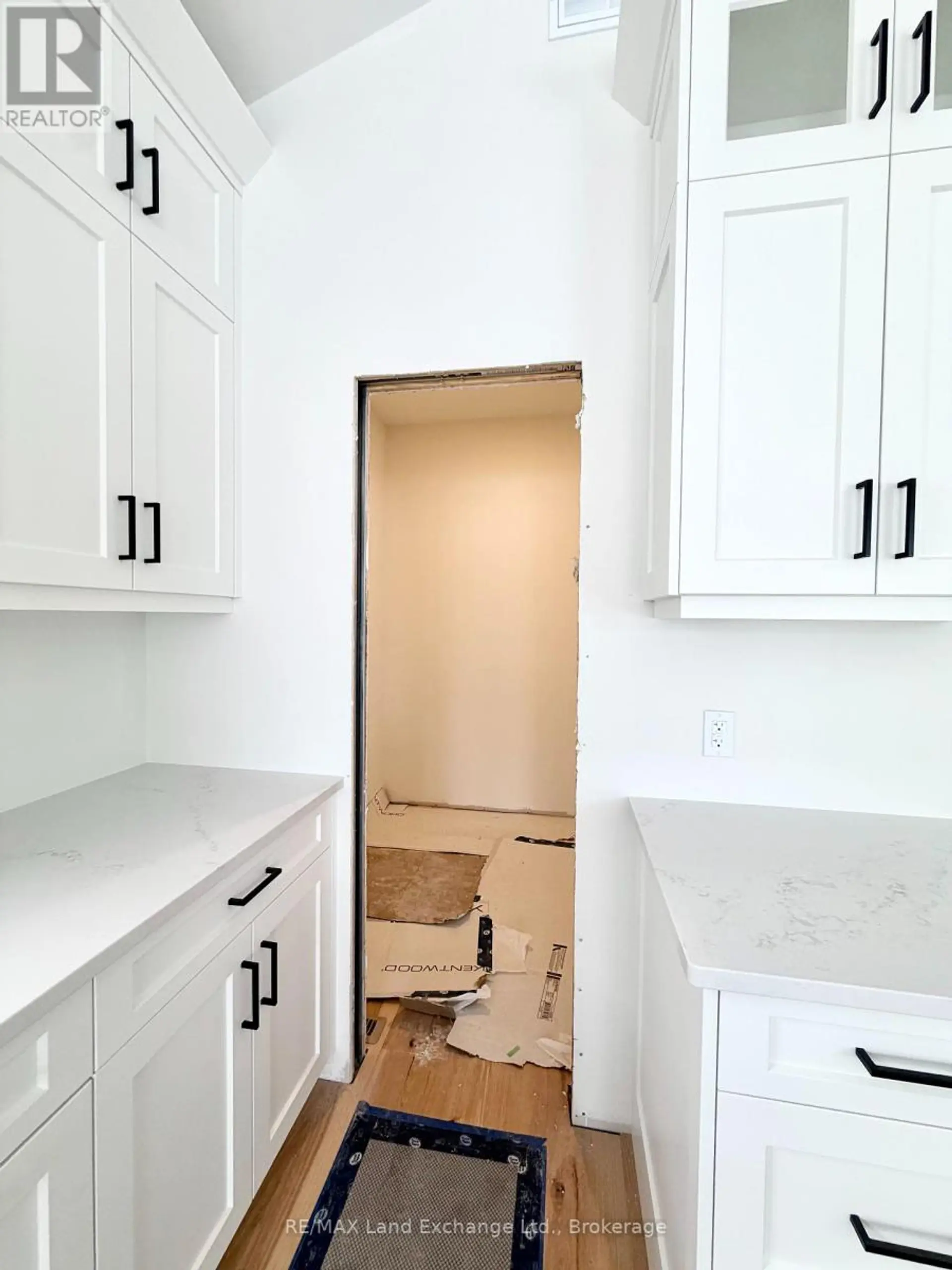 461 NORTHPORT DRIVE - Image 5