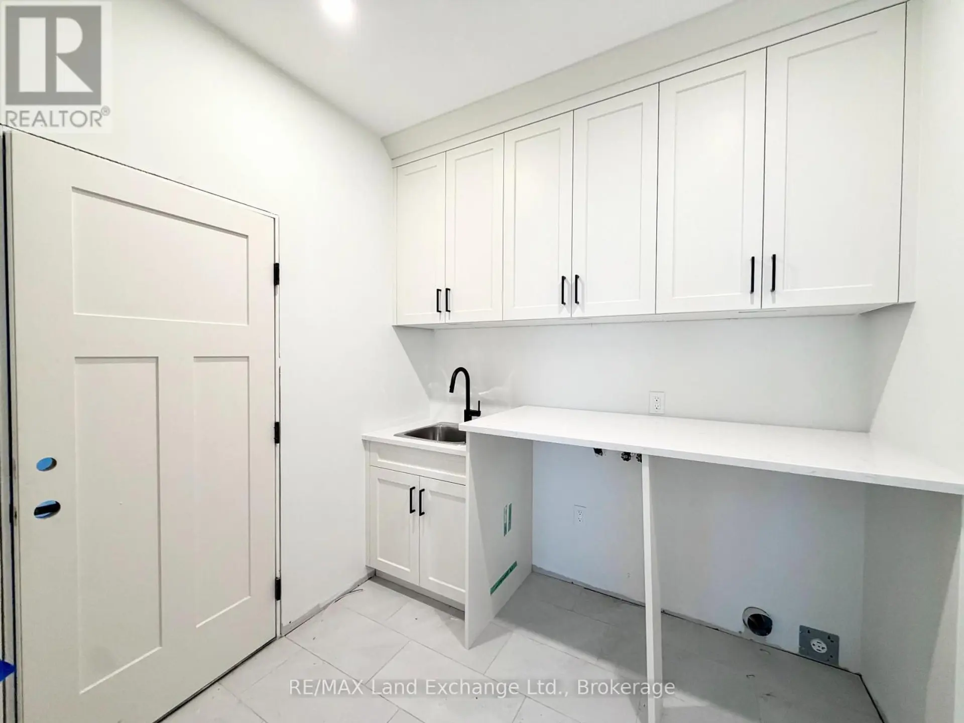 461 NORTHPORT DRIVE - Image 6