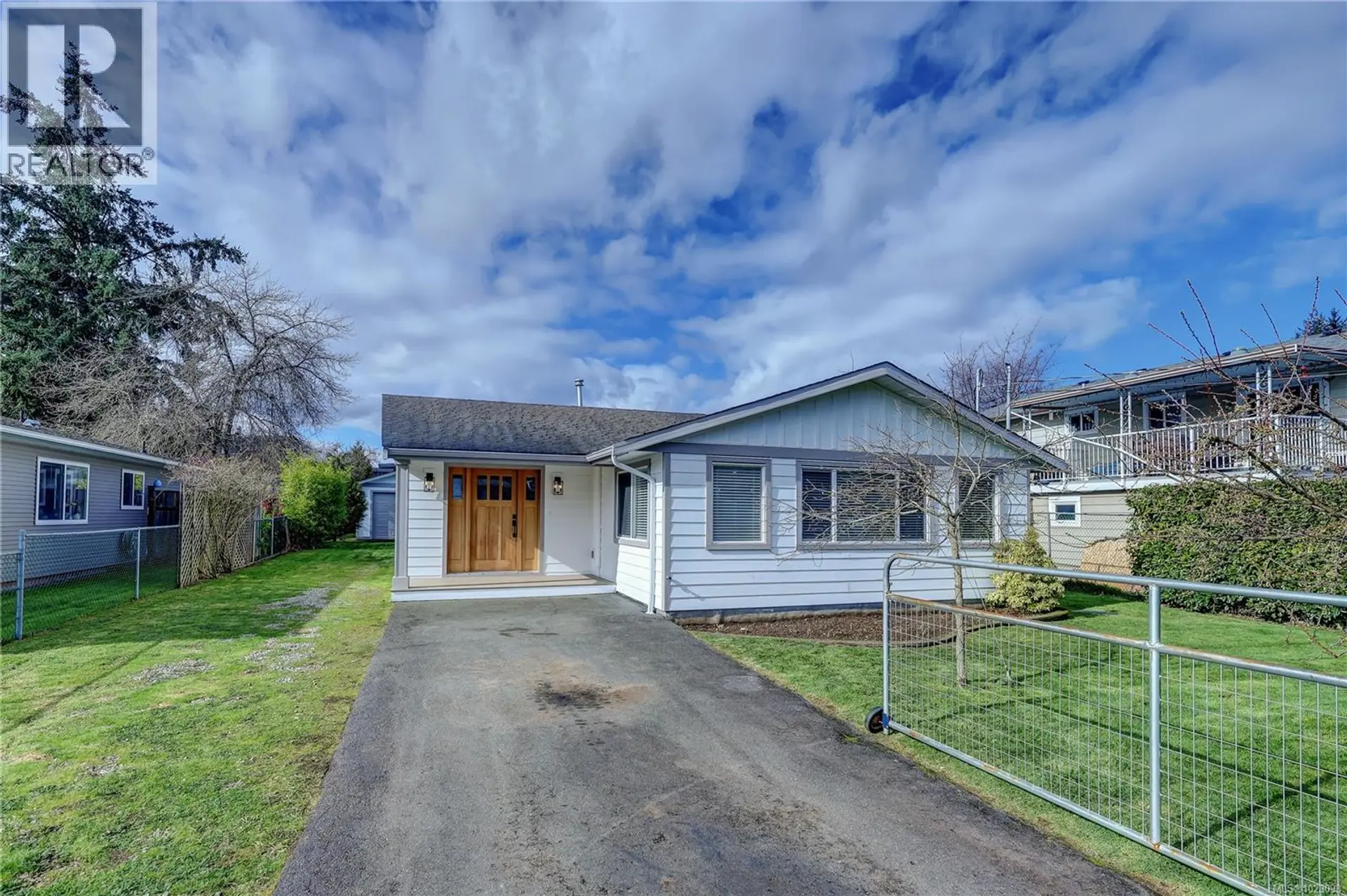 Property at 223 Evergreen St, Parksville, BC