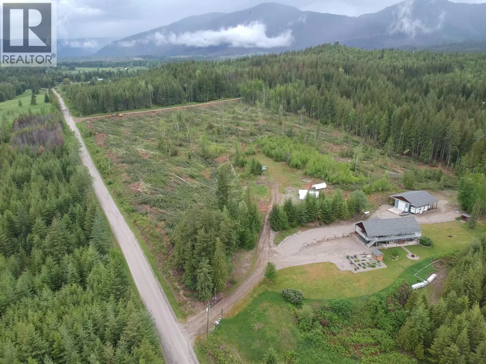 Property at 6137 Line 17 Road, Magna Bay, BC