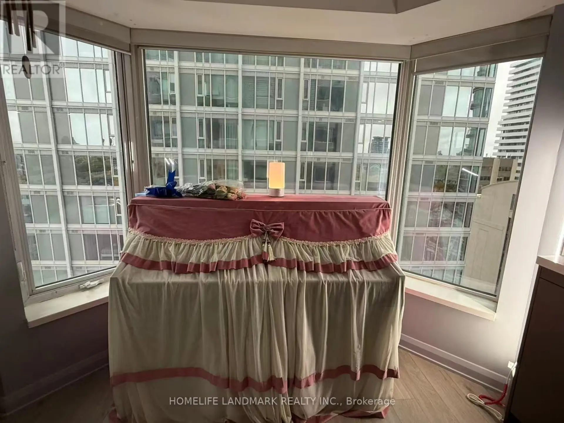 #1911 155 YORKVILLE AVENUE - Image 4
