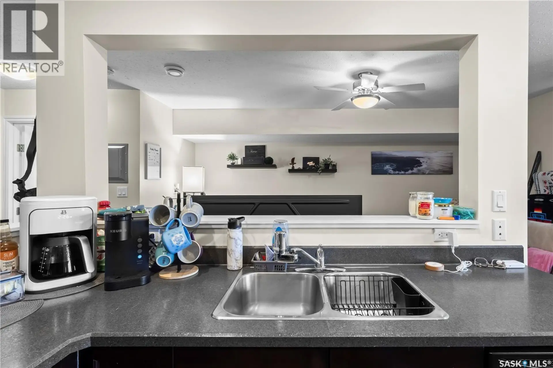 #217 515 28TH STREET E - Image 8